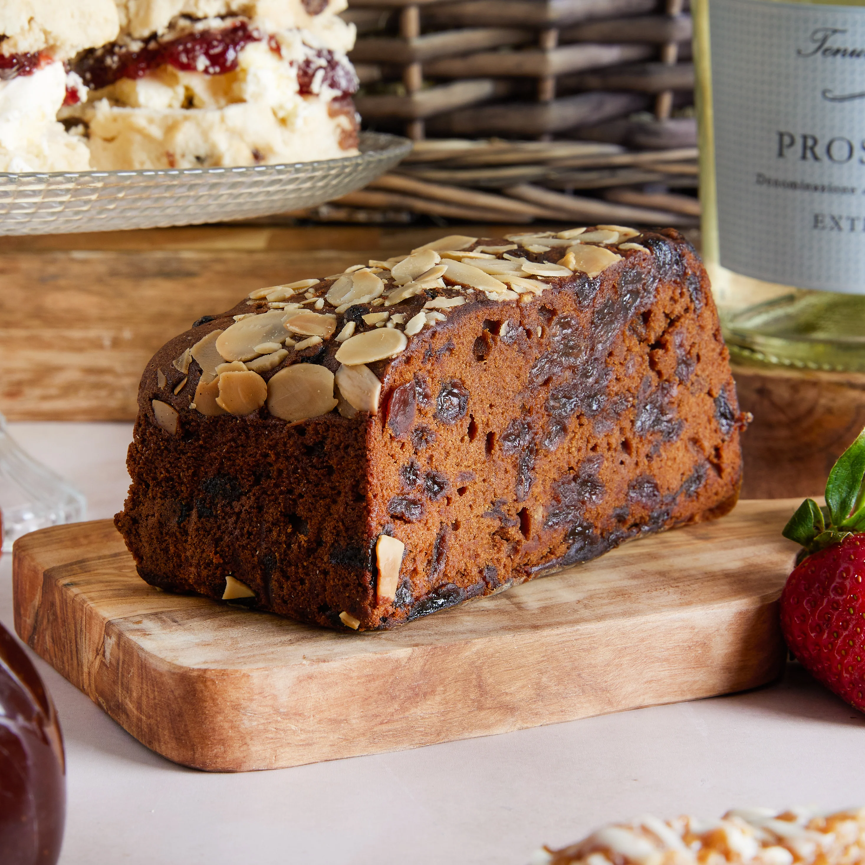 Luxury Afternoon Tea with Prosecco Hamper - Image 8