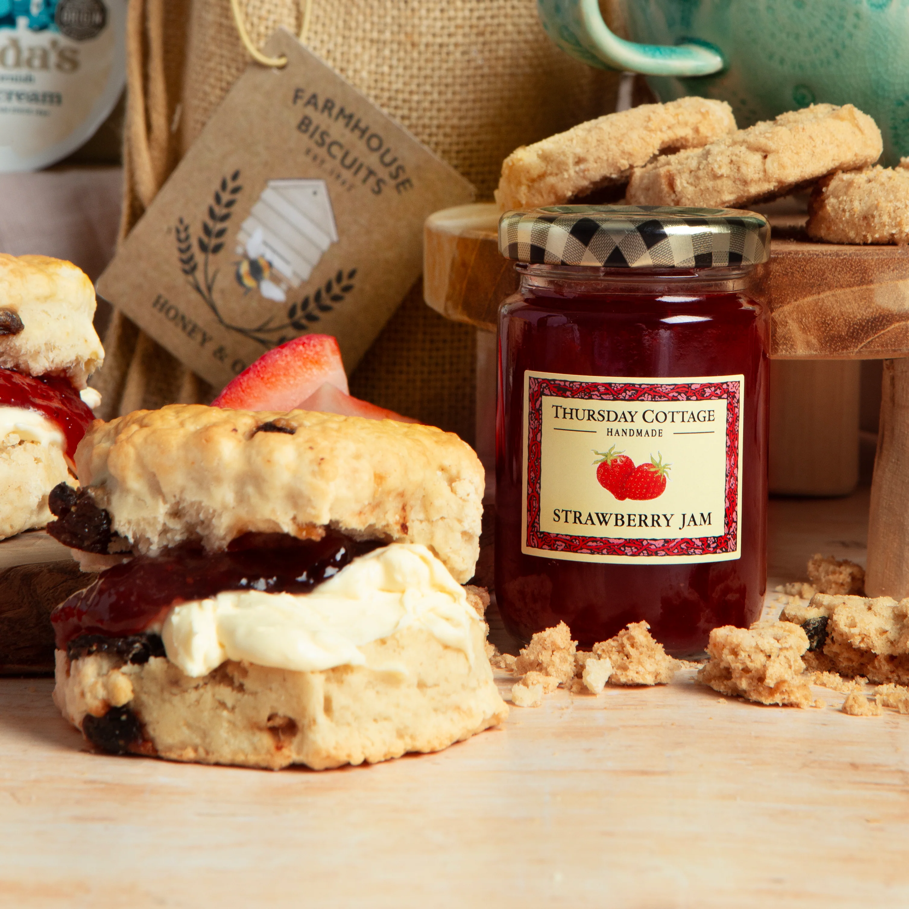 Cream Tea Hamper with Prosecco - Image 5