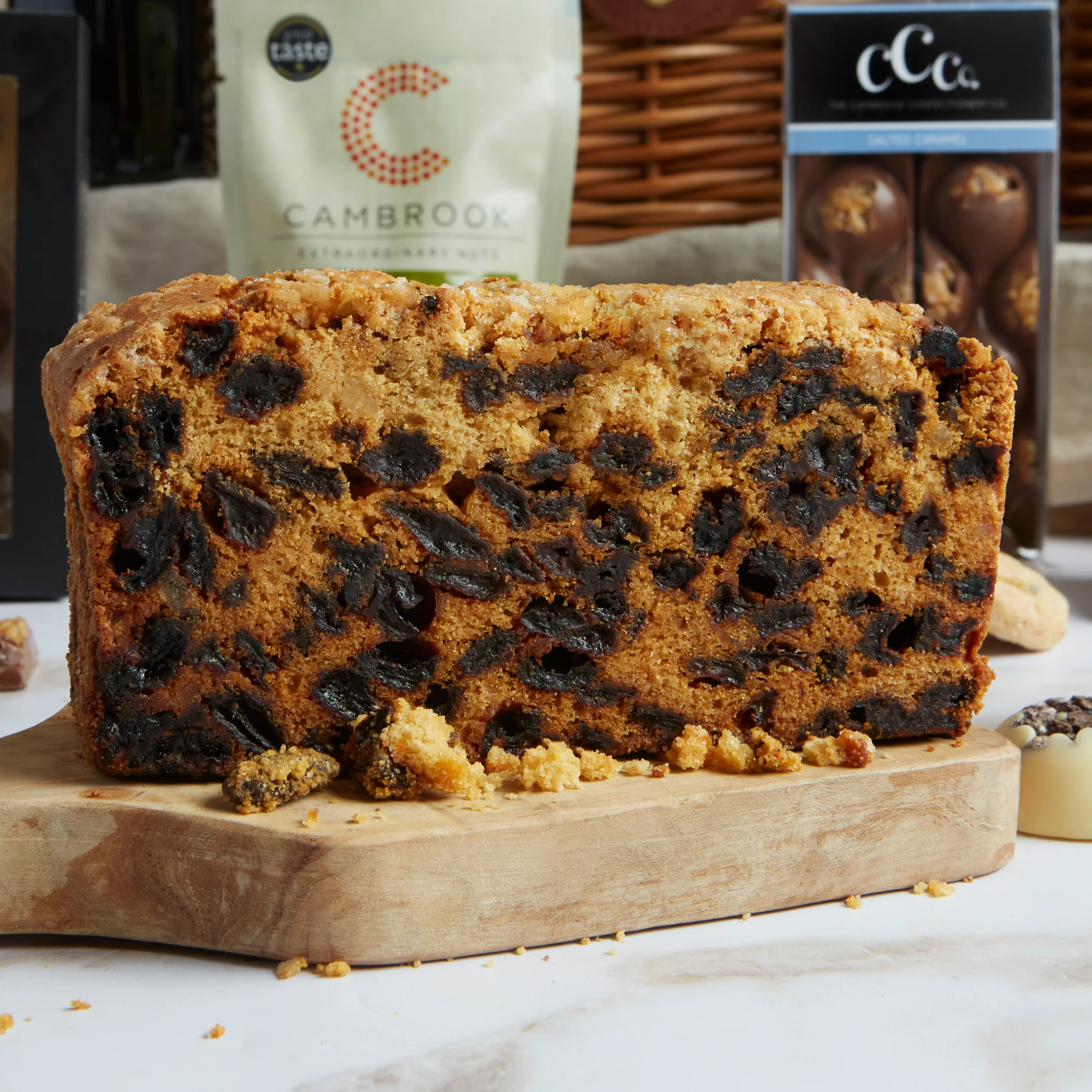 Classic Food and Drink Hamper - Image 4