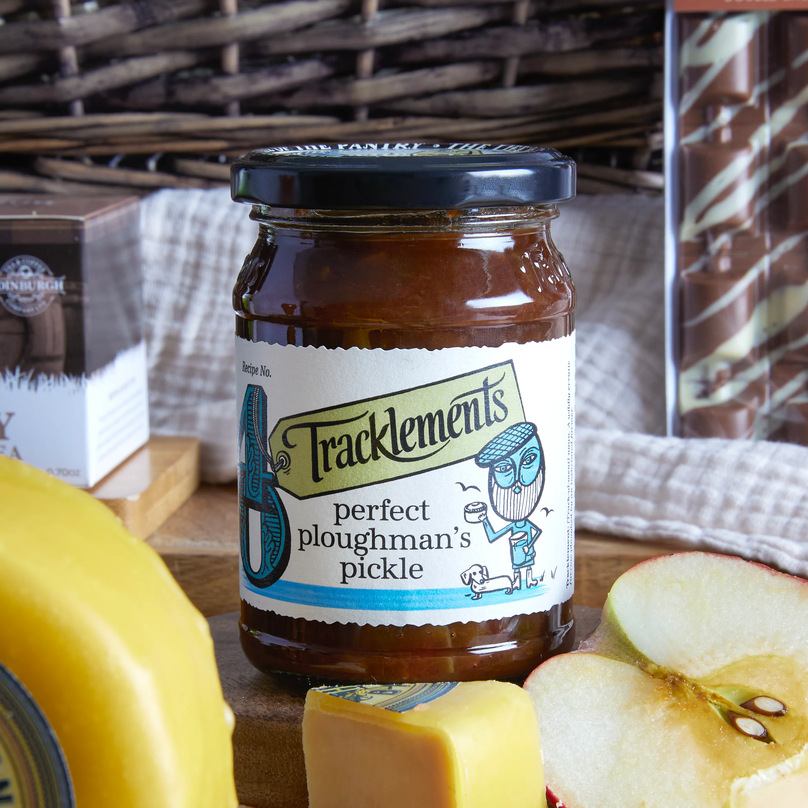 Gentleman's Tea Beer Hamper - Image 4