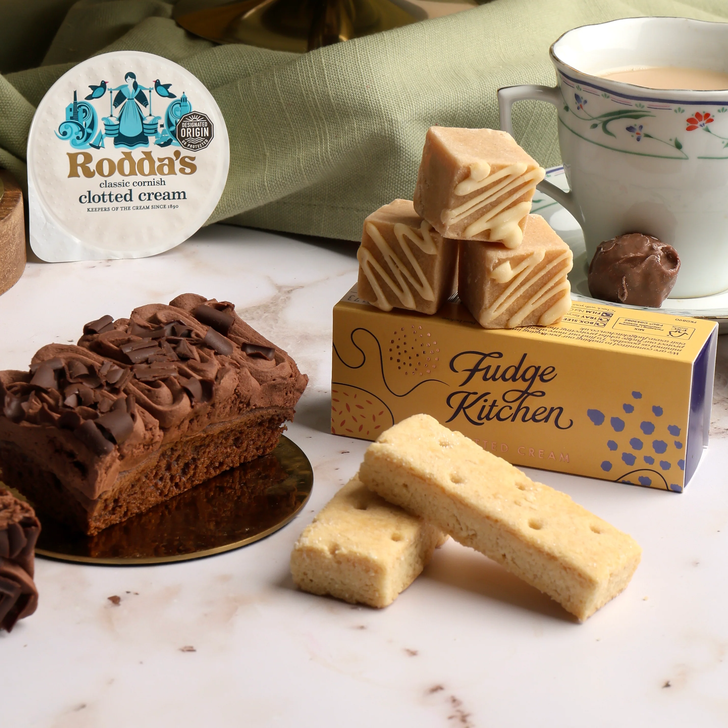 Luxury Champagne Afternoon Tea Hamper - Image 5