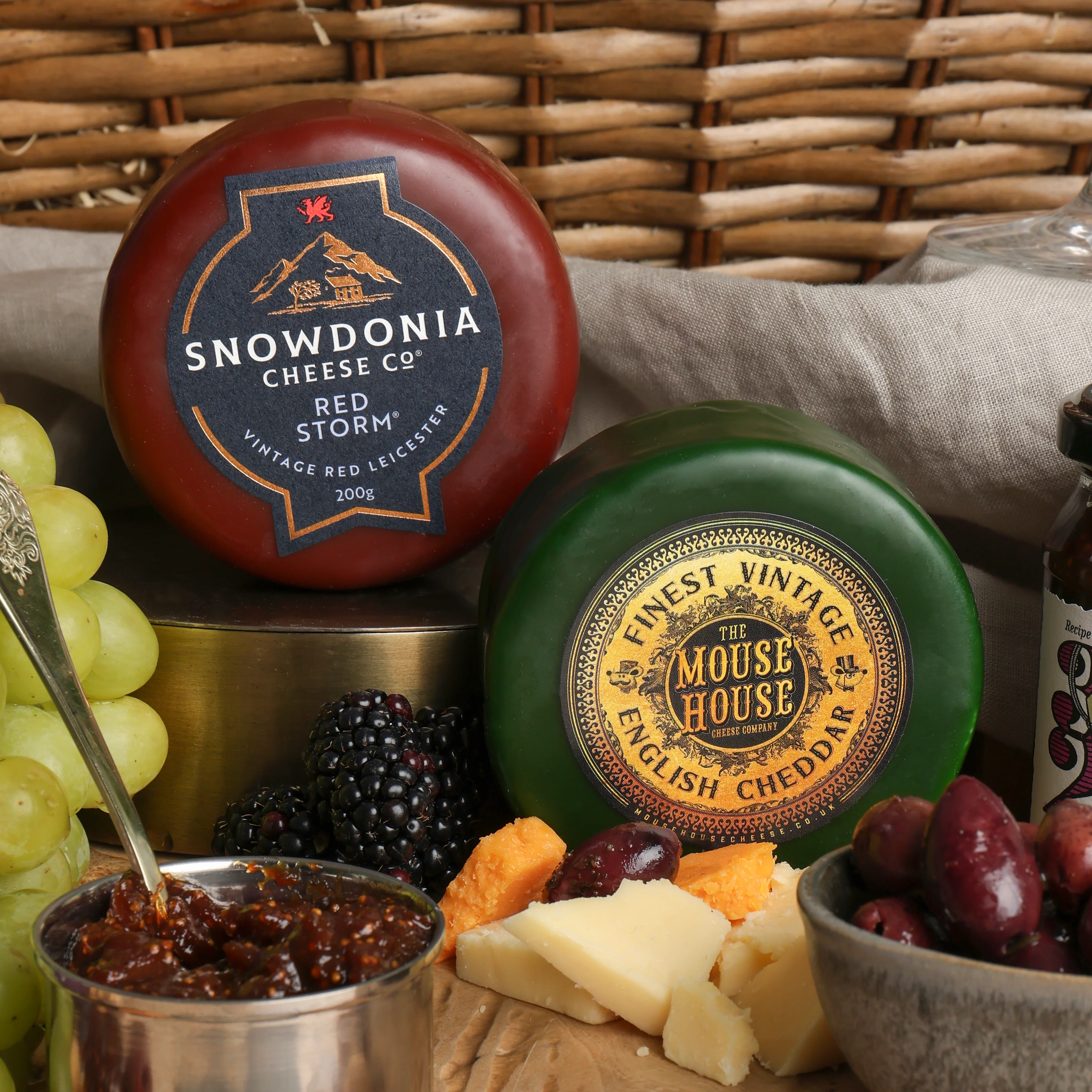 Luxury Wine, Cheese and Rillette Hamper - Image 3