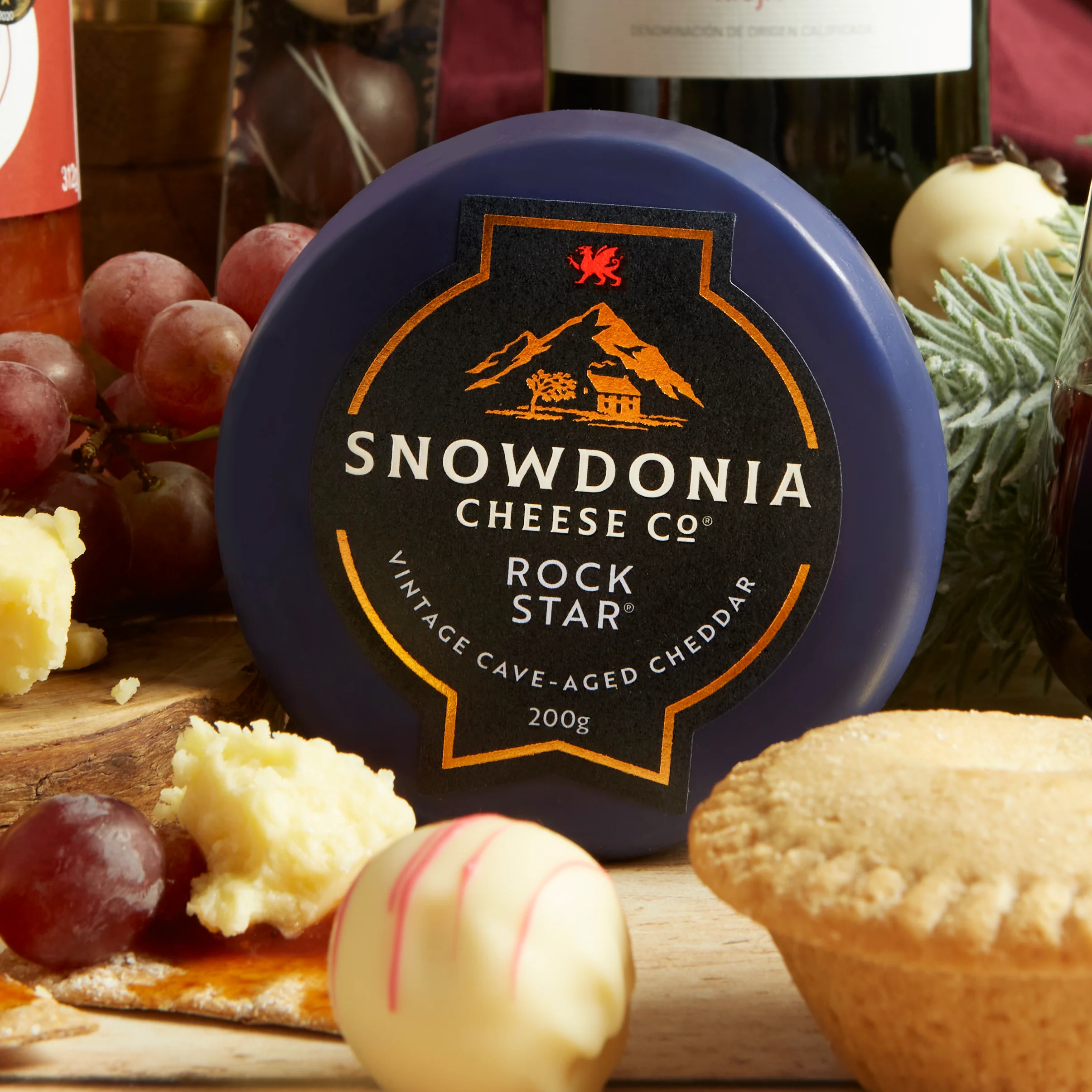 The Classic Christmas Food & Wine Hamper - Image 4
