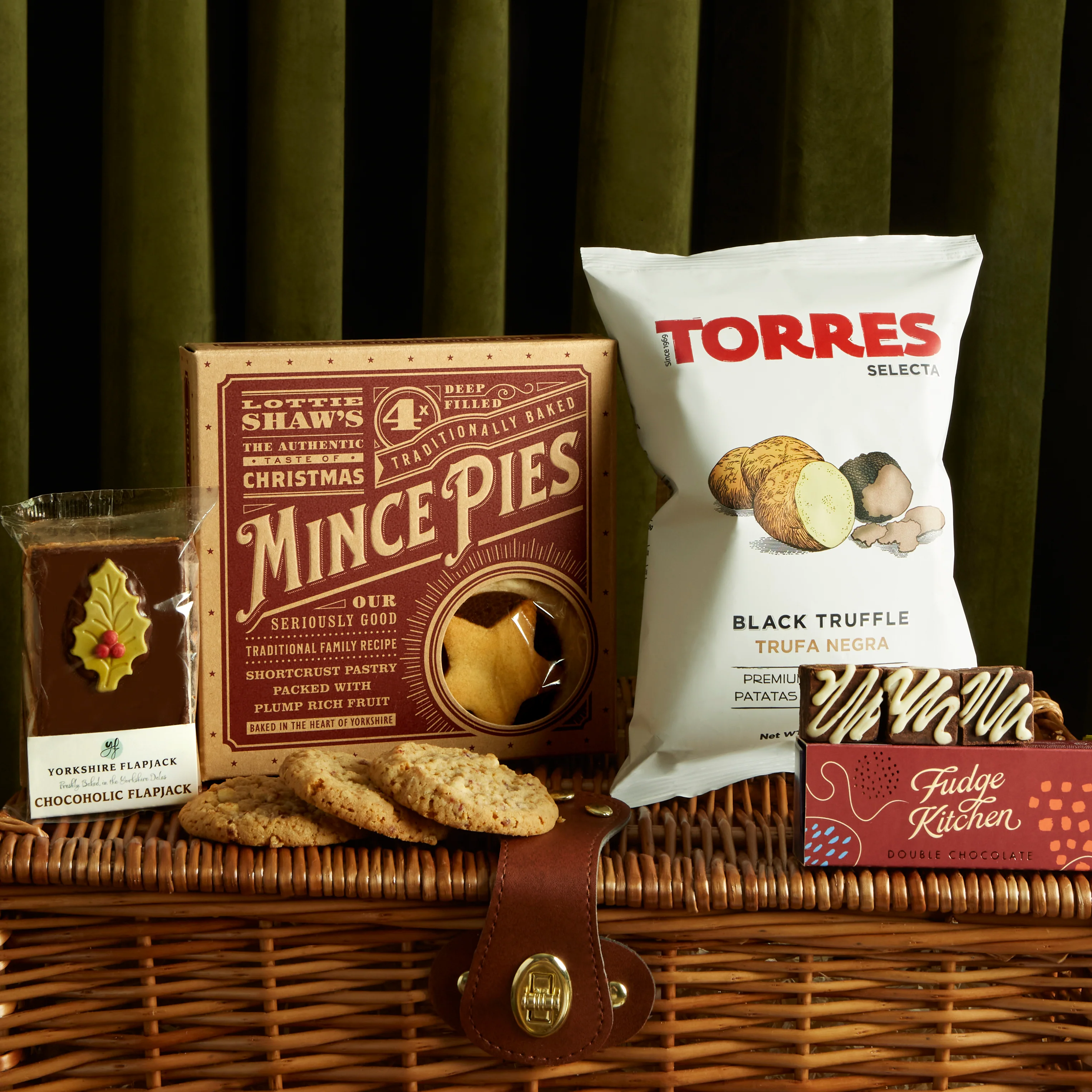 The Magic of Christmas Hamper - Image 10