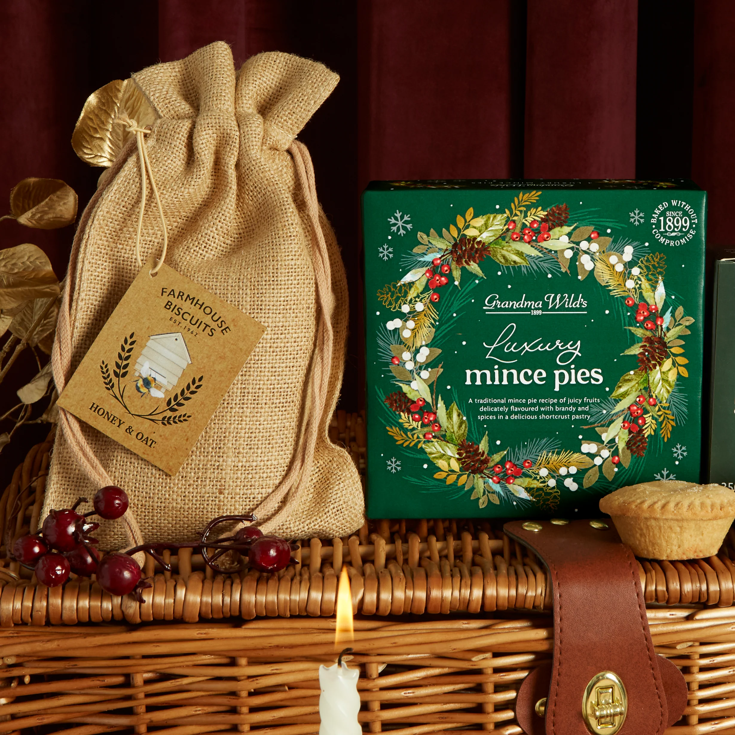 Traditional Christmas Hamper - Image 17